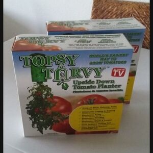 NIB TOPSY TURVY PLANTERS